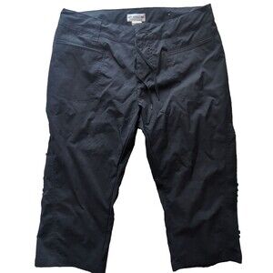 Magellan Outdoors Black Poly Cropped Pants Womens Size M Outdoor